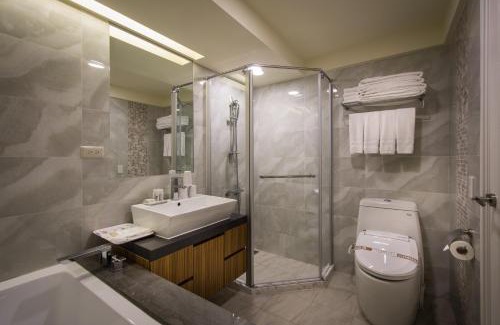 Central District Hotel | Green Hotel - Tea Way