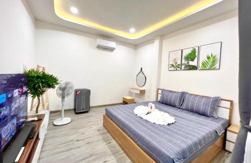 Phan Thiet House | Green Jungle Homestay - Phù Hợp Gia Đình Từ 10 - 15 Người Lớn & 5 Trẻ Em - Bãi Đậu Xe Ô Tô, Sân BBQ - Miễn Phí Sử Dụng Dịch Vụ Hồ Bơi Cách Homestay 3 Phút Đi Bộ - 7 Phút Đi Bộ Đến Biển - 5 Phút Đến Chợ Hải Sản Phú Thuỷ