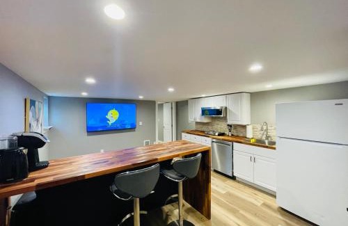 Phinney Ridge Villa | Green Lake 1st Line Home C Full Modern Remodeled