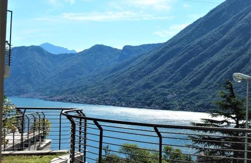 Argegno Apartment | Green & Lake Home
