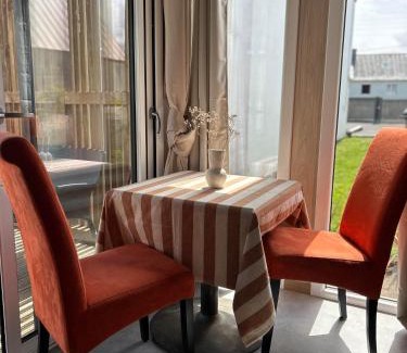 Perros-Guirec House | Green Lodge