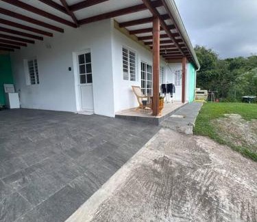 Le Morne-Vert House | Green loft
