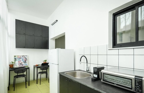 Haifa Apartment | Green Oasis 1BR Apartment near Talpiot Market