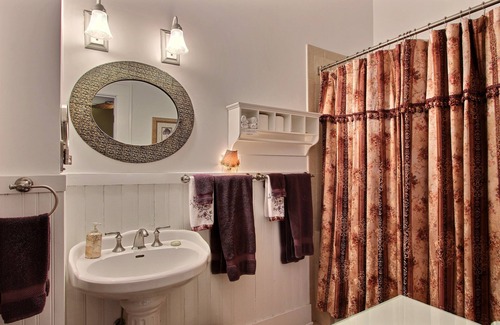 Historic District - North Bed & Breakfast | Green Palm Inn
