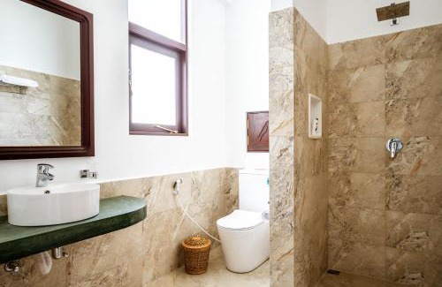 Ranna Hotel | Green Parrot Beach Resort