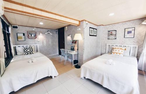 Phu Khao Thong House | Green Riverside Homestay