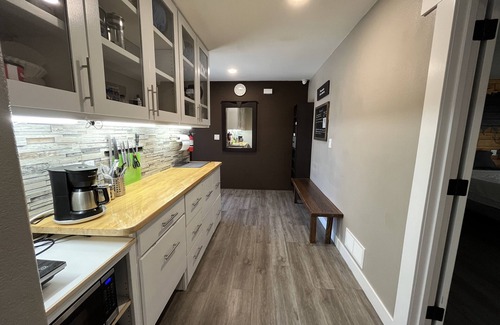 Corona House | Green River: Cozy 4 Bedroom guest quarters