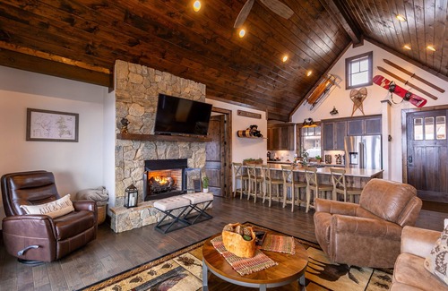 Elk Park House | Green Valley III at Eagles Nest, amazing views!