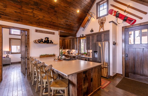 Elk Park House | Green Valley III at Eagles Nest, amazing views!