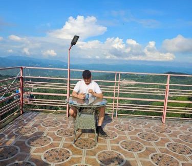 Waknaghat House | Green Valley Waknaghat by Vairagya Hospitality