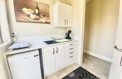 Katikati Apartment | GREENCROFT - STAY, PLAY AND GET AWAY