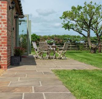 Tunstall House | Greendale Lodge