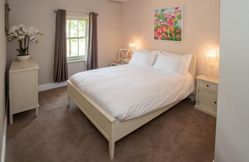 Tunstall House | Greendale Lodge