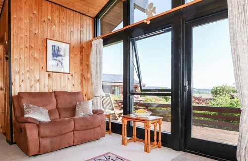 Penrith Cabin | GREENGARTH, family friendly, with a garden in Penrith