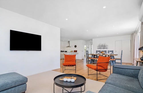 Coromandel House | Greenhills Charmer - Coromandel Town Holiday Home