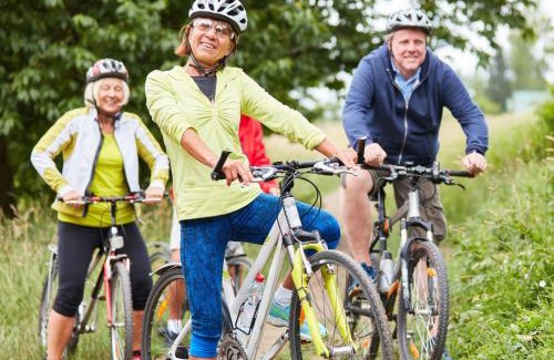 Kuestelberg Apartment | Greenhouse Living Apartment Fagus mit Terrasse und Feuerstelle - 6 Minuten nach Winterberg - 4 Minuten zur Ruhrquelle - Wandern - Mountainbike fahren - Reisen mit Hund & Natur genießen