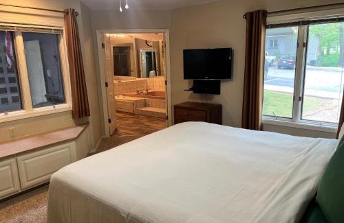 Bella Vista Apartment | Greens One Vacation Home 9