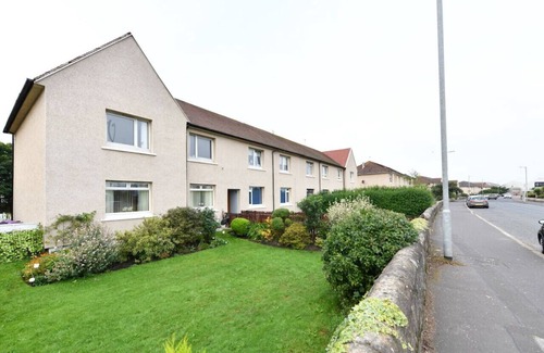 Troon Apartment | Greensleeves Place -Stunning 2 bedroom apartment in Troon