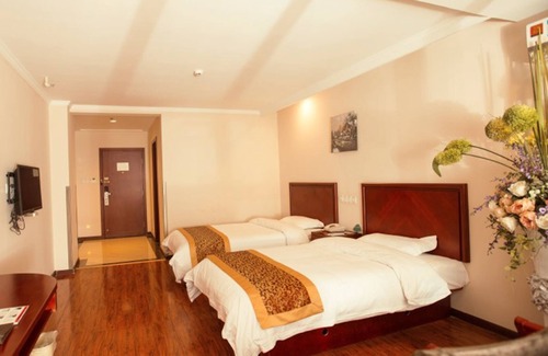 Guanyun Xian Hotel | GreenTree Inn Express Guanyun Zhenxing Garden