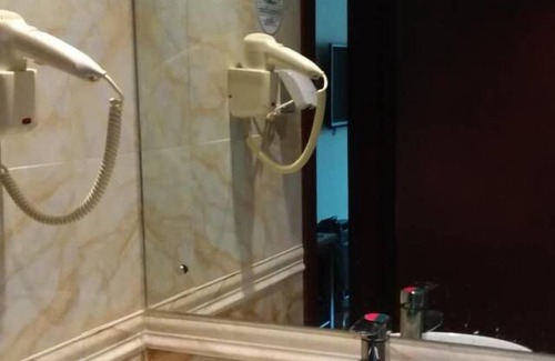 Panyu Hotel | GreenTree Inn Guangzhou Chimelong Paradise Yuangang Metro Station Hotel