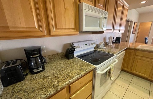 Mesquite Condo | Greenview Getaway by Mesquite Vacation Rentals at Wolf Creek Golf Course Condo with $510 in free daily activities
