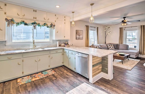 Parker House | Greenville Escape w/Deck + Fire Pit!