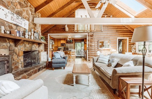 Greenville - Spartanburg House | Greenville Retreat | 4 Bed, 4 Bath