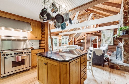 Greenville - Spartanburg House | Greenville Retreat | 4 Bed, 4 Bath