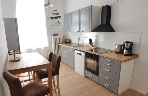 Prenzlauer Berg Apartment | Greifswalder Str. · NEW P'Berg HotSpot Boxspringbeds 145 sqm