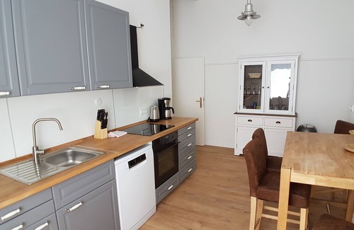 Prenzlauer Berg Apartment | Greifswalder Str. · NEW P'Berg HotSpot Boxspringbeds 145 sqm