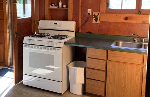 Woodruff Cabin | Gresham Shores-Smiling Moose #6