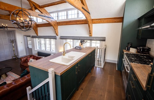 Keswick Apartment | Greta Howe is a superb first floor apartment in what was formerly the Keswick School Of Industrial A