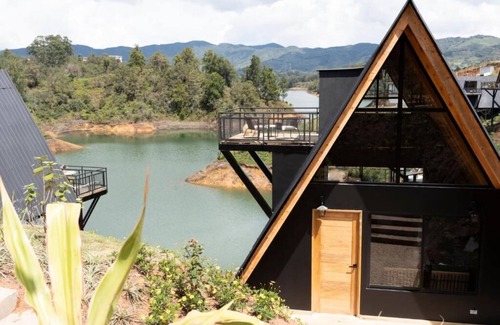 Guatape Cabin | GRETEL CHALETS SUIZO