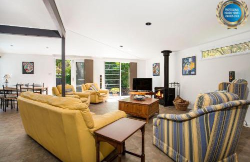 Callala Bay House | Grey Gables - Pet Friendly with Fireplace, Pool, Spa & Sauna