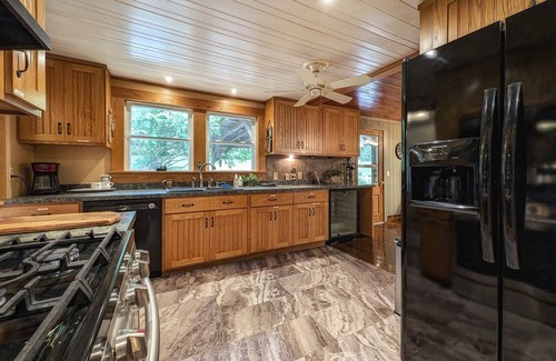 Waynesville House | Greystone in the Glen-Charming Historic Cottage with Great Balsam Mountain