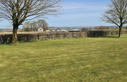 Hurdlow House | Greystone's nawab sleep 12 Buxton in the peak park