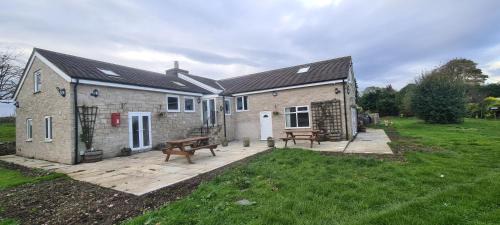 Hurdlow Apartment | Greystones nawab b c sleep12, in buxton in peak park