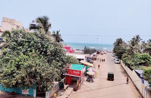 Puri Hotel | GRG Hotel Deep Ganga Inn Puri होटल दीप गंगा इन হোটেল ডিপ গঙ্গা ইন-sea view-rooms-fully-air-conditioned-hotel with-lift-wifi-and-parking-facility- Best Hotel in Puri