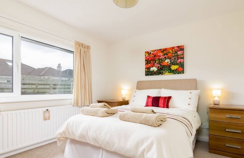 Kirk Braddon Cottage | Grianane - a holiday cottage that sleeps 5 guests in 3 bedrooms