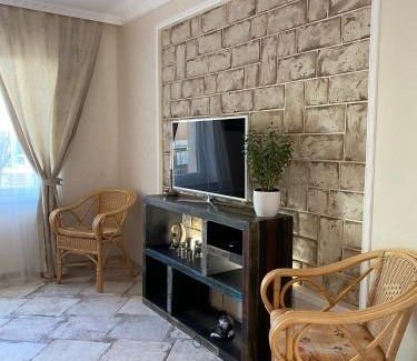 Rabenau Apartment | Griechischer Palast