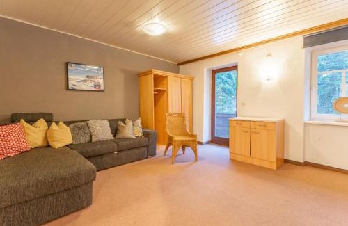 Itter House | Grieswirt L