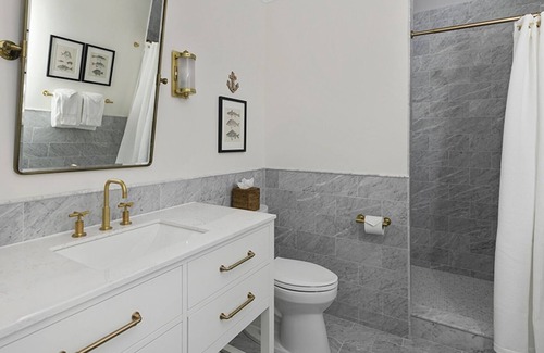 Kennebunkport Hotel | Griffin Suite at Kennebunkport Inn, Free Parking, Near Kennebunkport Marina