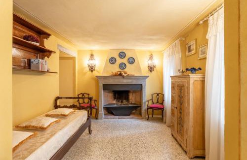 Molazzana Apartment | Grillo Rosso 5