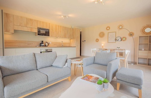 Sainte-Maxime - Saint-Tropez Apartment | Grimaud - Beautiful Apartment with his private wilde Garden