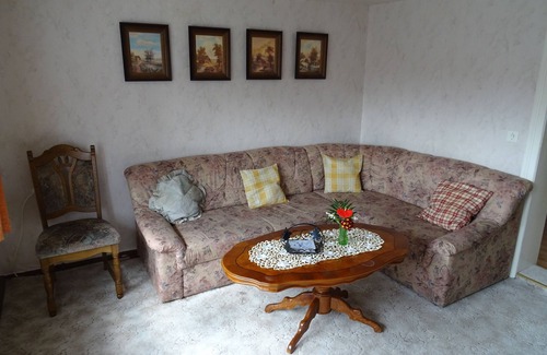 Burg Apartment | Große, Ruhig Gelegene Ferienwohnung, Direkt an Einem Kleinen Spreewaldfließ