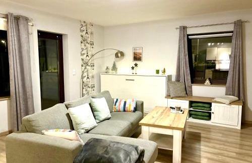 Großenheidorn Apartment | Große Wohnküche, Terrasse, Schlafzimmer am Steinhuder Meer, WLAN, Parkplatz, Fußbodenheizung, 70qm