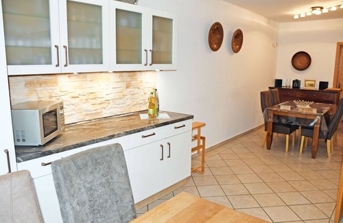 Lancken-Granitz Apartment | Großes Ferienhaus mit Terrasse am Granitzwald - Ferienhaus Familie Hartwig