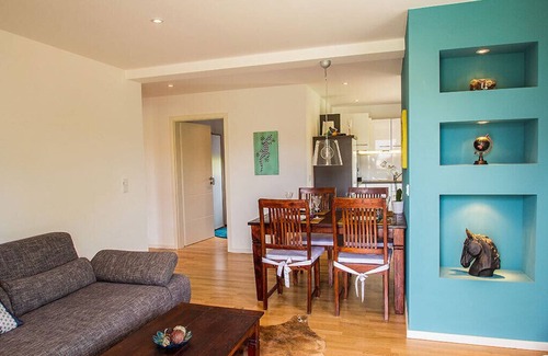 Bad Birnbach Apartment | Großzügige Ferienwohnung mit 2 Schlafzimmern und Terrasse