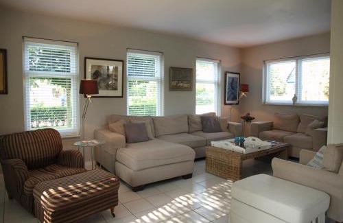 Groet Villa | Groet Villa Stay with Garden Views