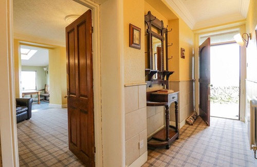 Ulverston Cottage | GROFFA CRAG FARMHOUSE, pet friendly, with open fire in Ulverston